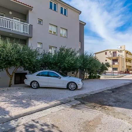 Apartament Anica